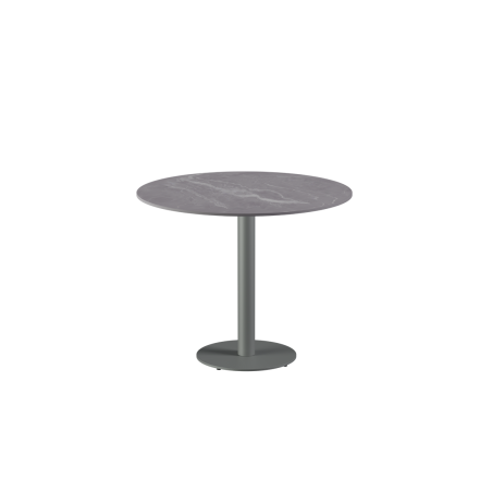Mesa para terraza cervecera ALFA R sobre gris de cuarzo sinterizado