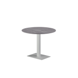 Mesa para terraza cervecera ALFA 40×55 sobre blanco de cuarzo sinterizado