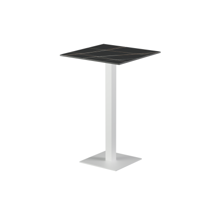 Mesa para terraza cervecera ALFA Bar sobre blanco de cuarzo sinterizado