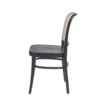La silla de restaurante de madera LOOMI 811 Rattan Negra
