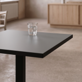 Mesa Da Bistro ALFA S 68x68 gris perla con borde Matt Black