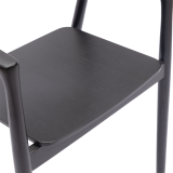 La silla de restaurante de madera ARDEN negro