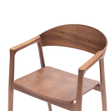 La silla de restaurante de madera ARDEN nogal